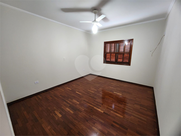 Foto REO1093963