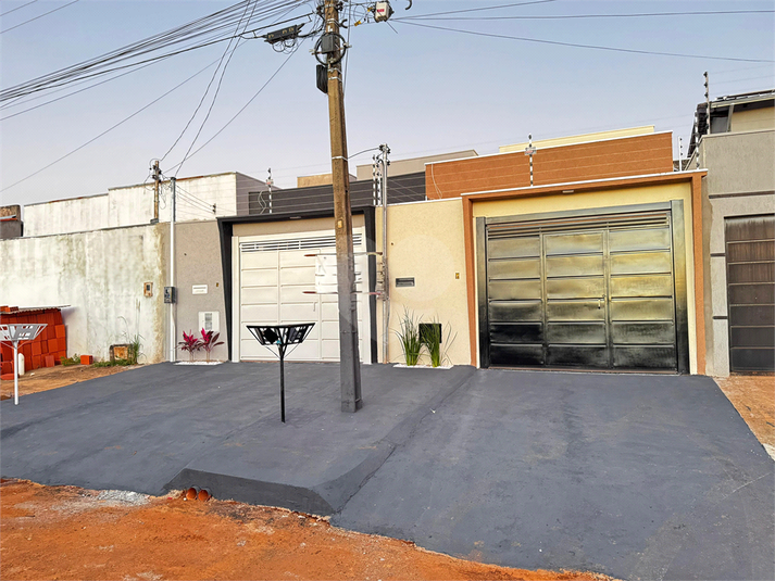 Foto REO1093977