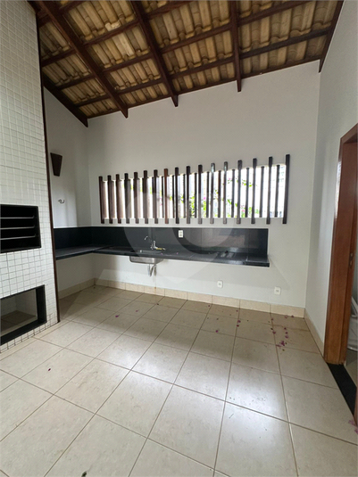 Foto REO1093978