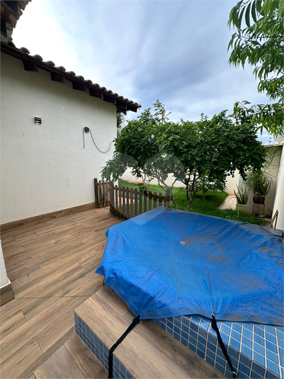 Foto REO1093978