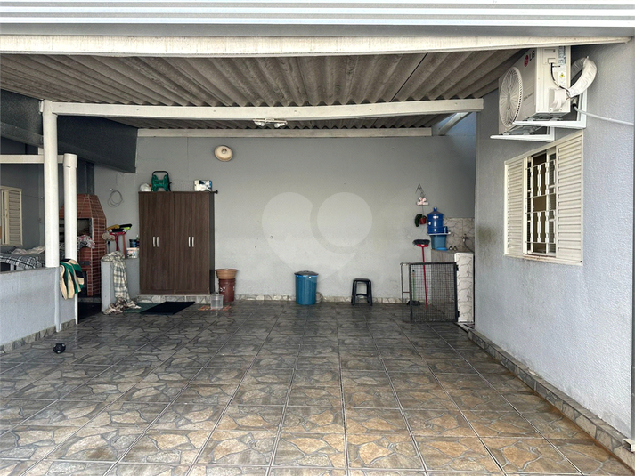 Foto REO1093982