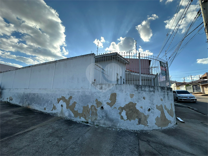 Foto REO1093982