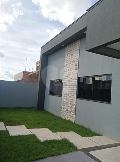 Foto REO1093993