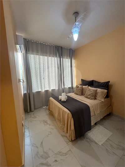 Foto REO1093996