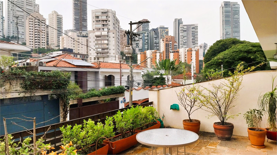 Foto REO1093999
