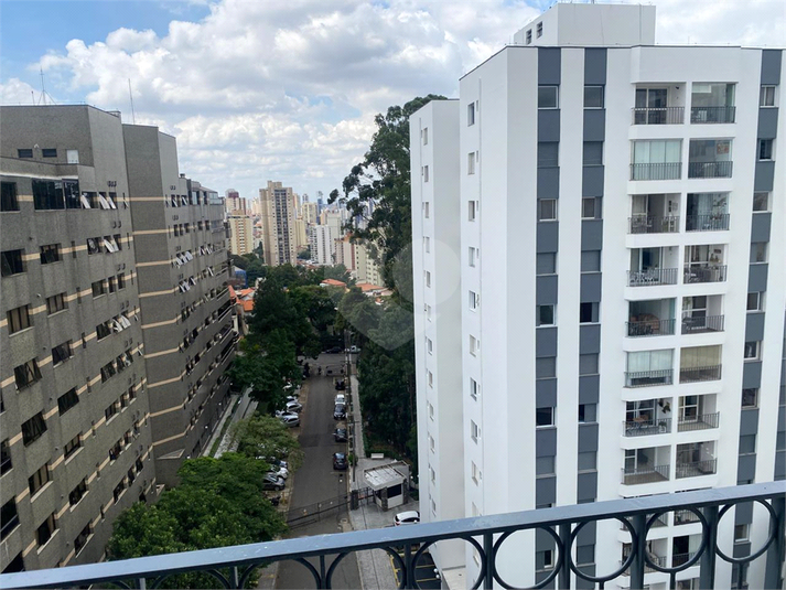 Foto REO1094003