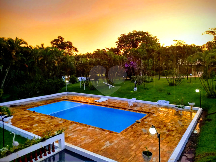 Foto REO1094009