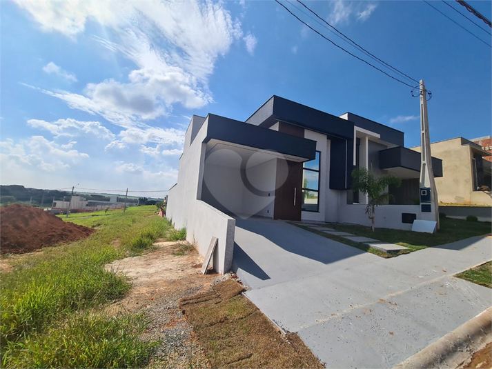 Foto REO1094047
