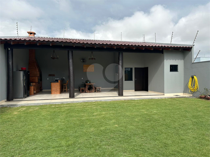 Foto REO1094051