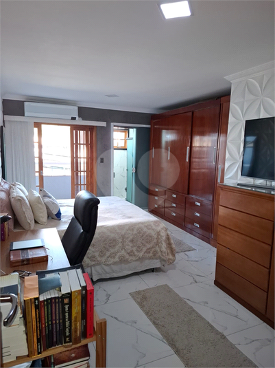 Foto REO1094052