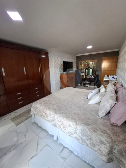 Foto REO1094052