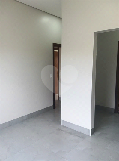 Foto REO1094057