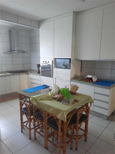 Foto REO1094059