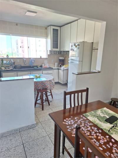 Foto REO1094077