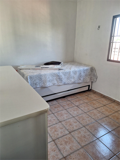Foto REO1094077