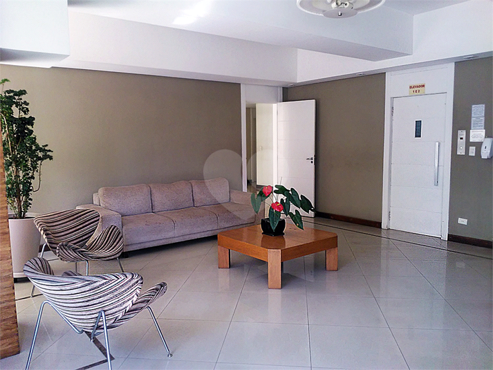 Foto REO1094104