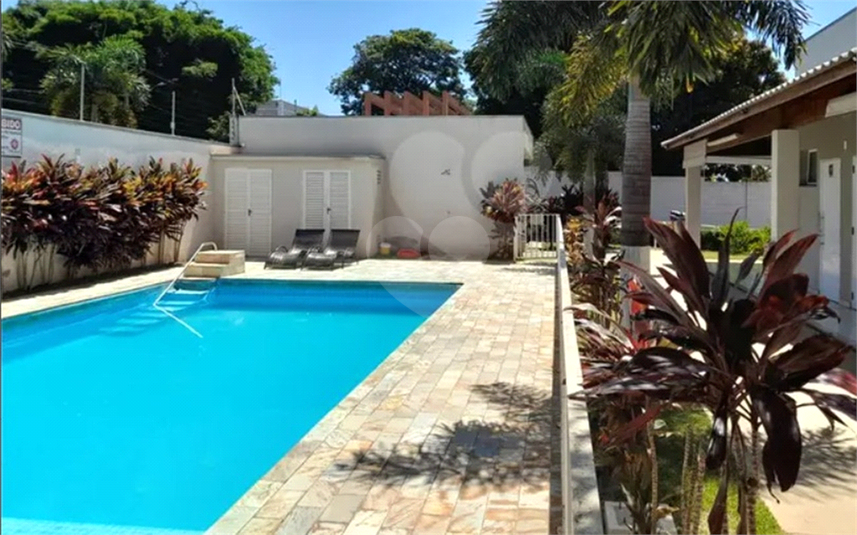 Foto REO1094110