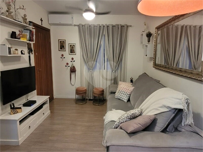 Foto REO1094111
