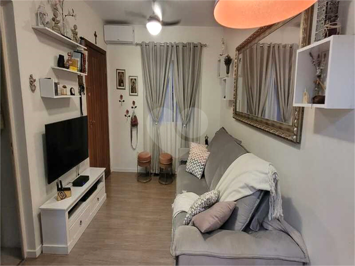 Foto REO1094111