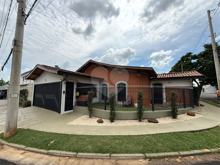 Foto REO1094119