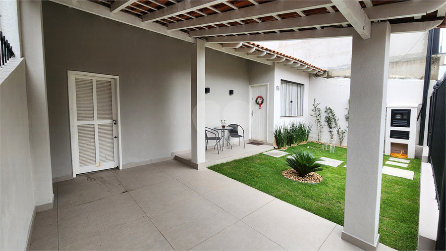 Foto REO1094130