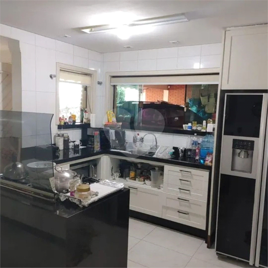 Foto REO1094145