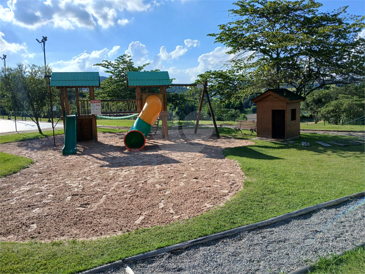 Foto REO1094159