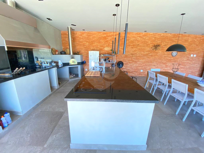 Foto REO1094165