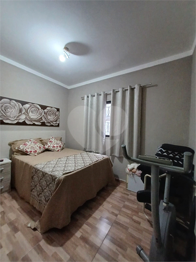 Foto REO1094169
