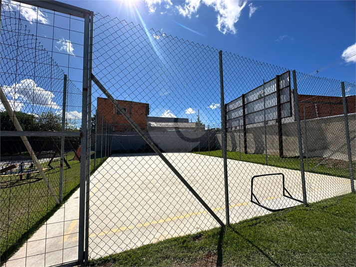 Foto REO1094177