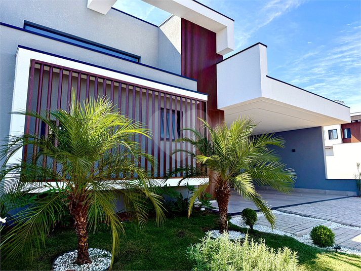 Foto REO1094182