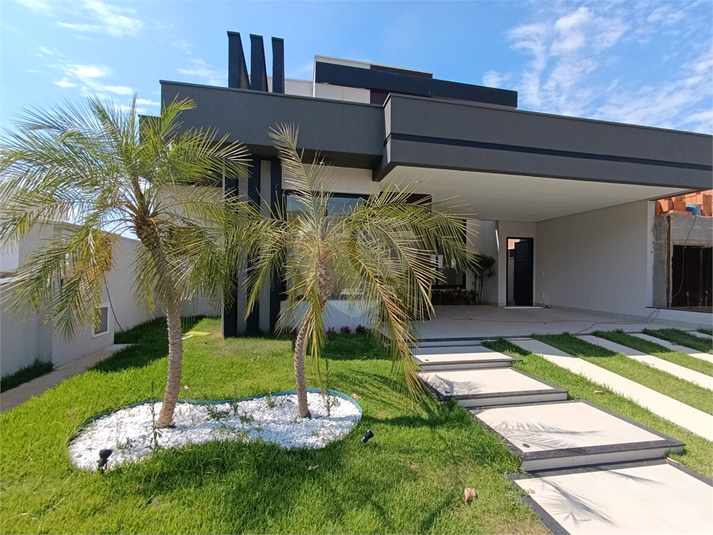 Foto REO1094185