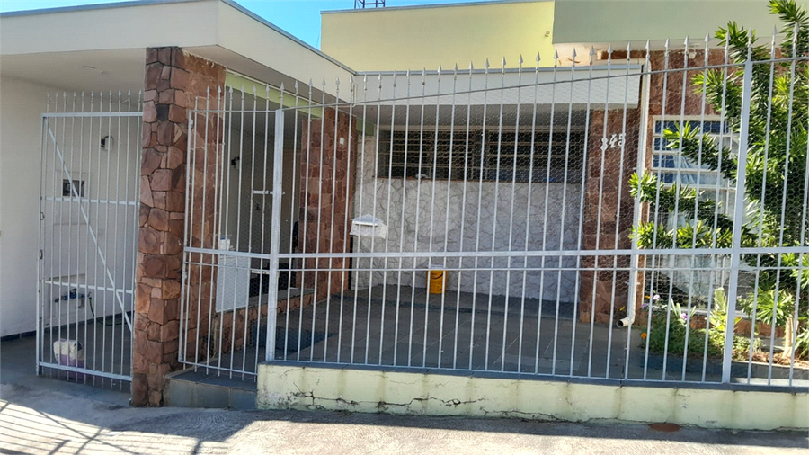 Foto REO1094188