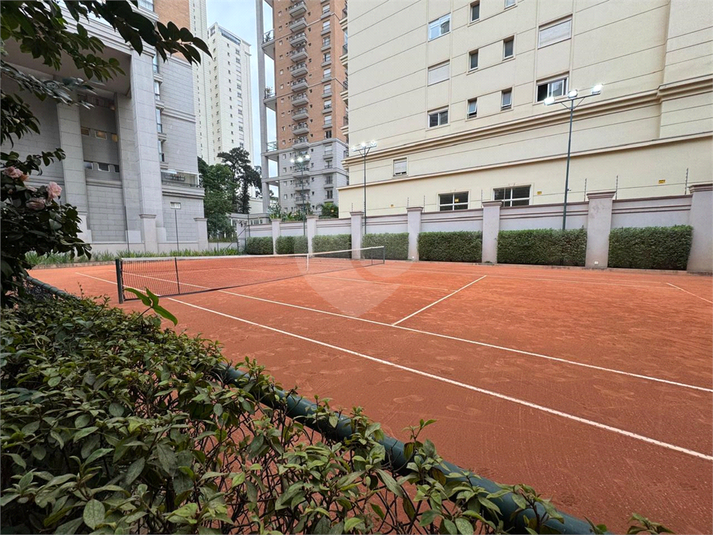 Foto REO1094194