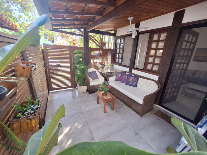 Foto REO1094198