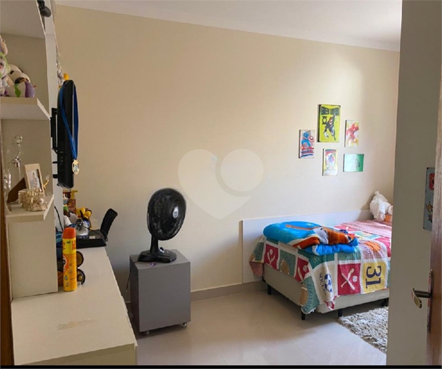 Foto REO1094199