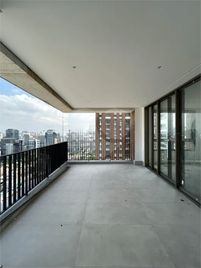 Foto REO1094223