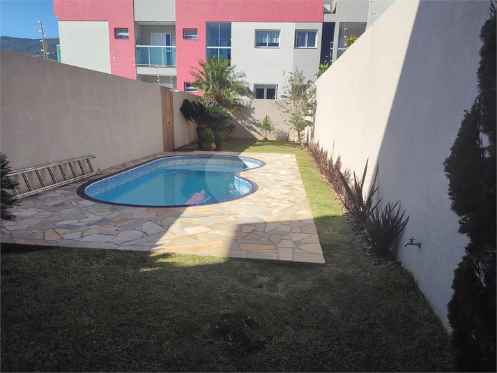 Foto REO1094231