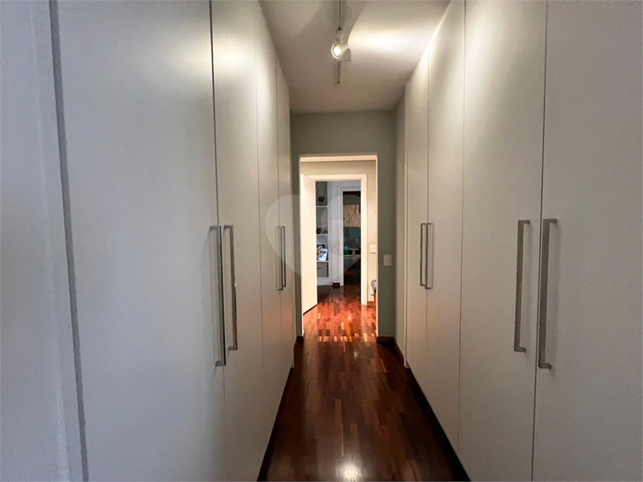 Foto REO1094255