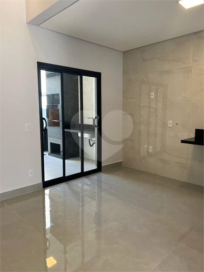 Foto REO1094277