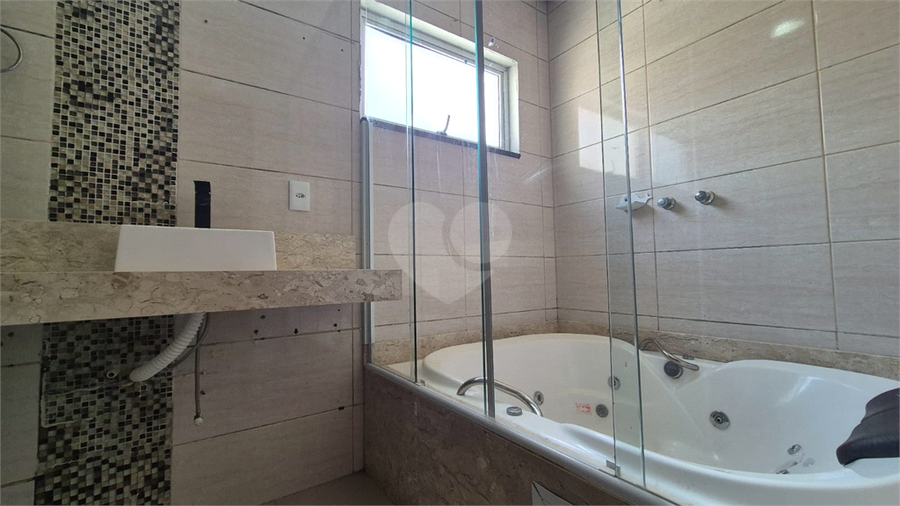 Foto REO1094292