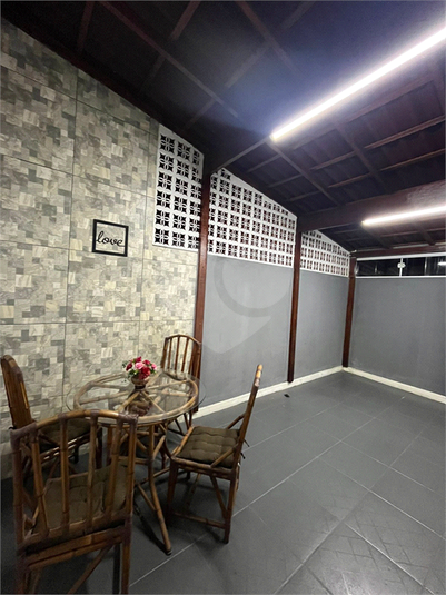 Foto REO1094298