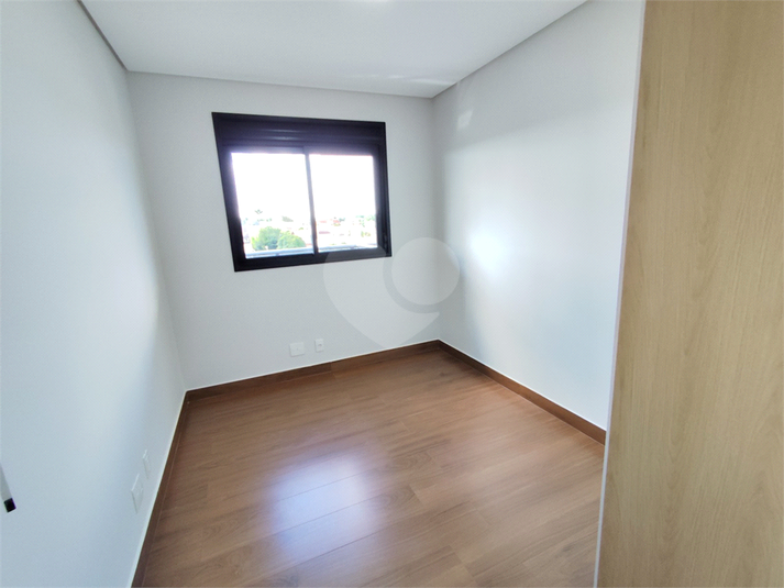 Foto REO1094300