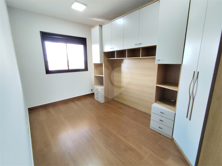 Foto REO1094300