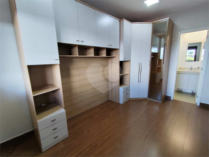 Foto REO1094300