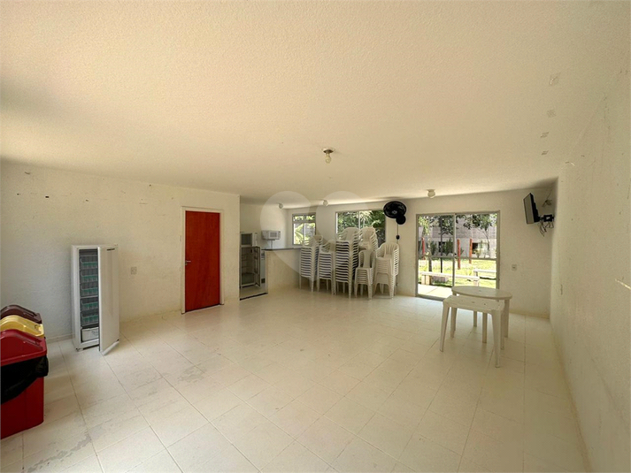 Foto REO1094301