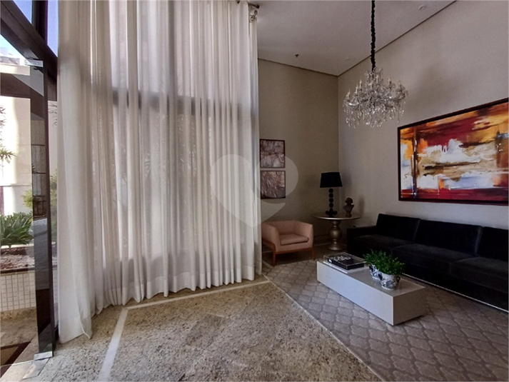 Foto REO1094303