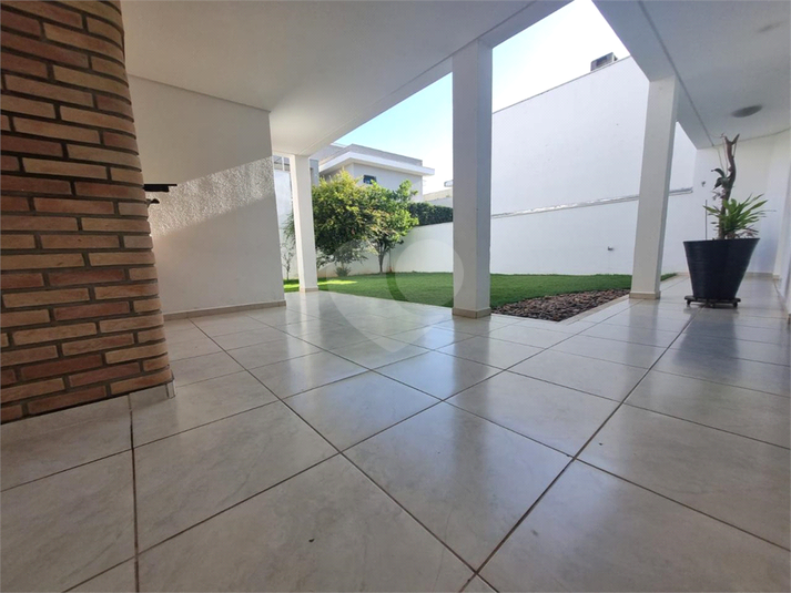 Foto REO1094319