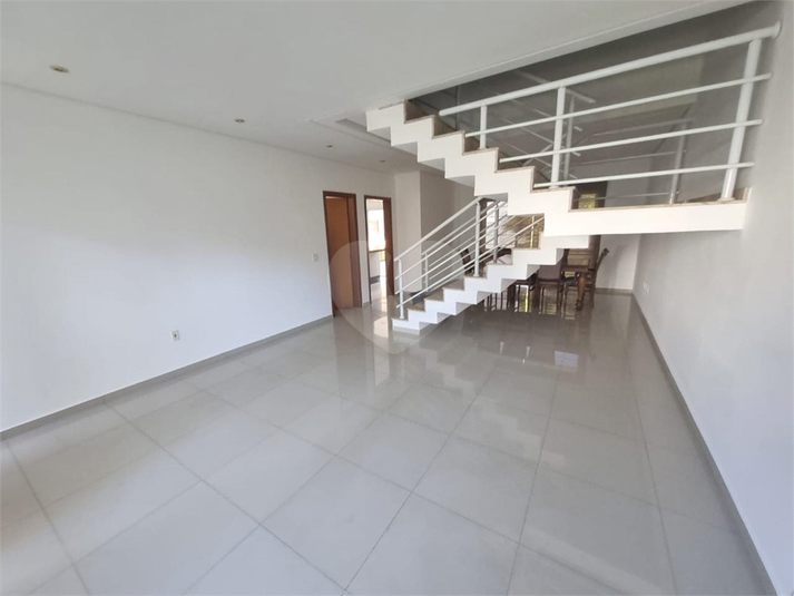 Foto REO1094319