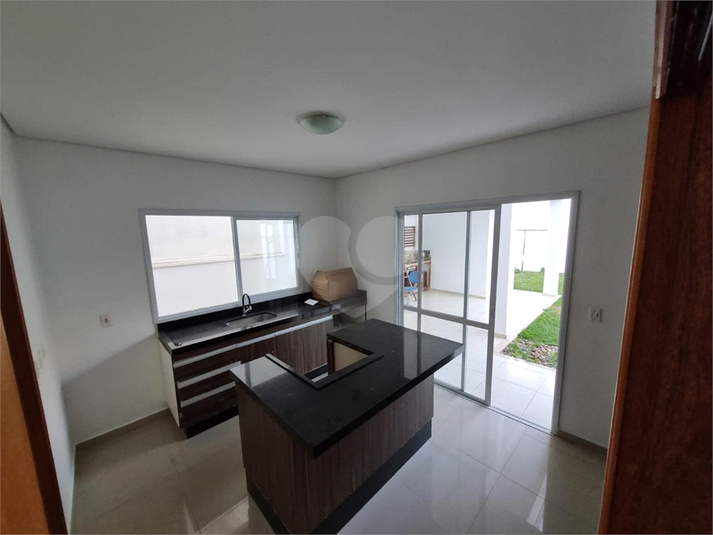 Foto REO1094319